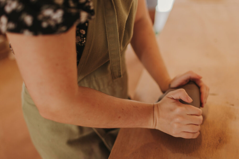 Curso de iniciação em cerâmica - Dias 04 e 05/10/25 • sábado e domingo